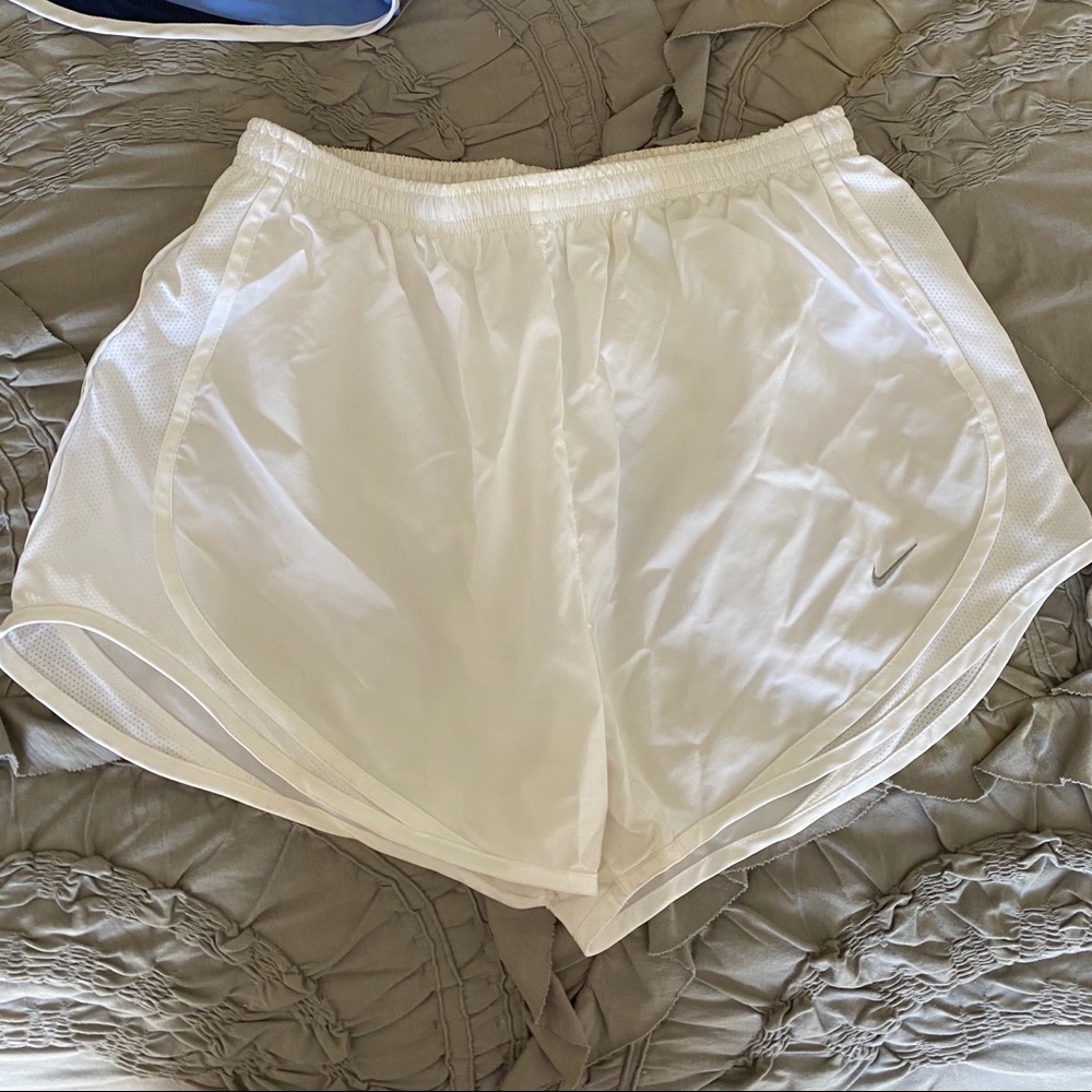White nike tempo shorts
